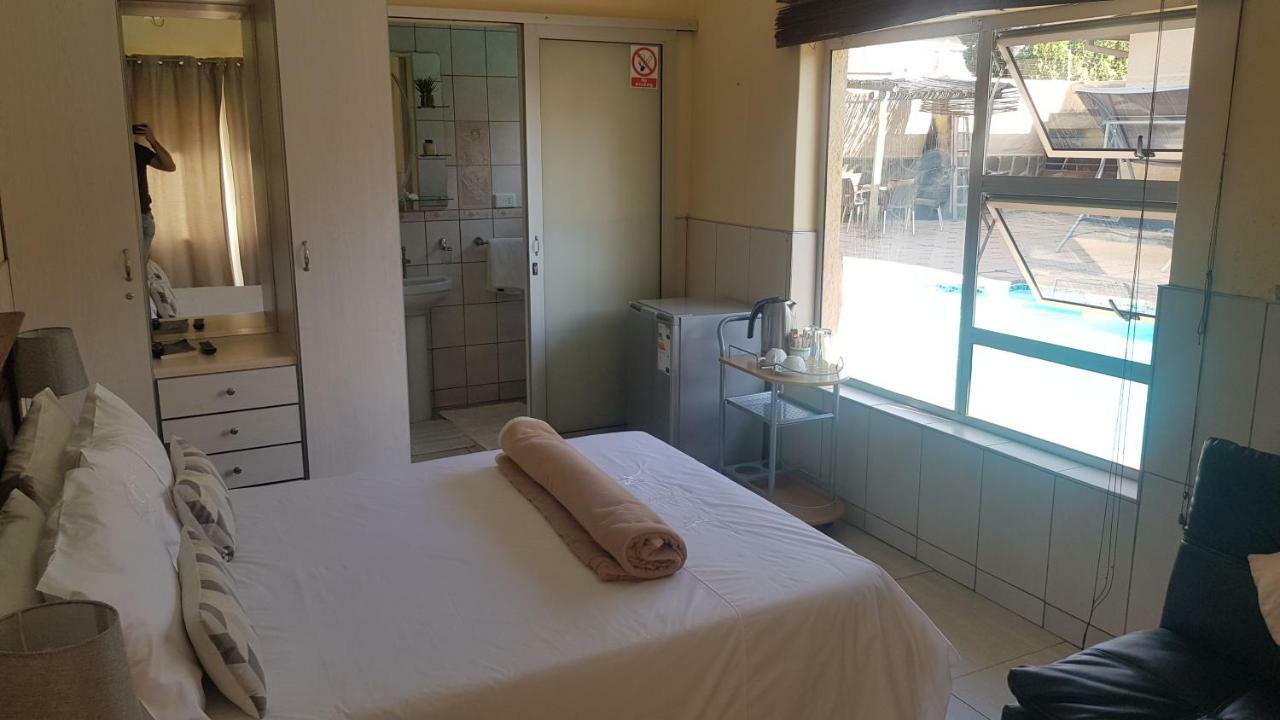 Esperanca Guesthouse Windhoek Exteriör bild